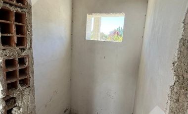 Venta Casa tres dormitorios a terminar - Piedras Blancas - Gral Fernández Oro