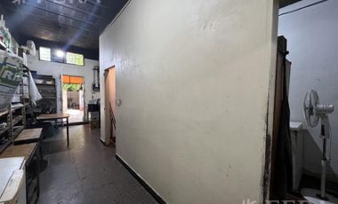 Venta de local en Wilde