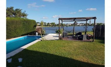 Casa en venta en el  barrio San Isidro Labrador, Villanueva, Tigre.