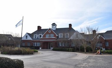 Lote al agua en La Calesa, Pilara