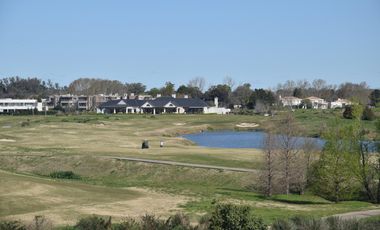 Lote al agua en La Calesa, Pilara