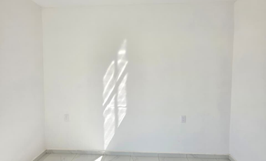 CASA EN VENTA, 2 PLANTAS, 2 RECÁMARAS, 2 BAÑOS, COCHERA PARA 2 AUTOS
