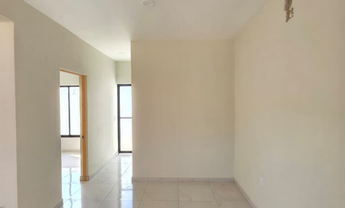 CASA DE 2 PLANTAS, 3 RECÁMARAS, 3 BAÑOS, COCHERA PARA 2 AUTOS