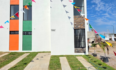 CASA EN VENTA, 2 PLANTAS, 3 RECÁMARAS, 3 BAÑOS COMPLETOS, COCHERA PARA 2 AUTOS