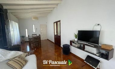 Venta Apto Crédito Hipotecario Casa con Patio y Dependencia - Paso del Rey