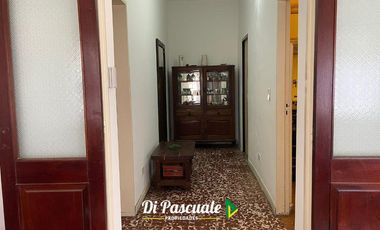 Venta Apto Crédito Hipotecario Casa con Patio y Dependencia - Paso del Rey