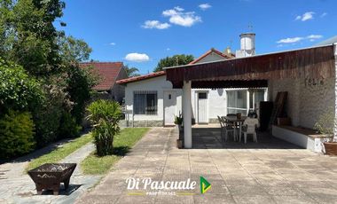 Venta Apto Crédito Hipotecario Casa con Patio y Dependencia - Paso del Rey