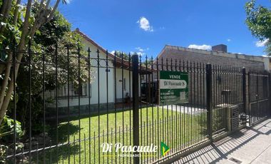 Venta Apto Crédito Hipotecario Casa con Patio y Dependencia - Paso del Rey