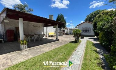 Venta Apto Crédito Hipotecario Casa con Patio y Dependencia - Paso del Rey