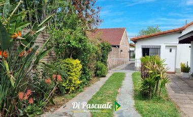 Venta Apto Crédito Hipotecario Casa con Patio y Dependencia - Paso del Rey