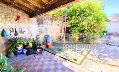 VENTA EN BLOCK Casa 3 ambientes más departamento en planta alta