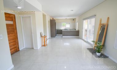 Casa de 4 ambientes en Venta - Fincas de Hudson