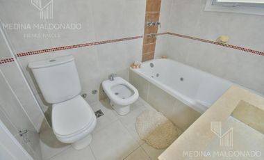 Casa de 4 ambientes en Venta - Fincas de Hudson