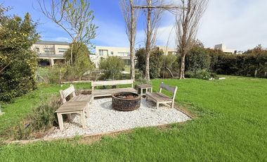 VENTA - Casa 4 dormitorios - San Sebastian, Funes