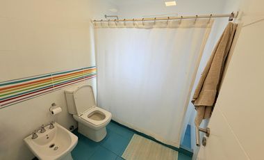 VENTA - Casa 4 dormitorios - San Sebastian, Funes