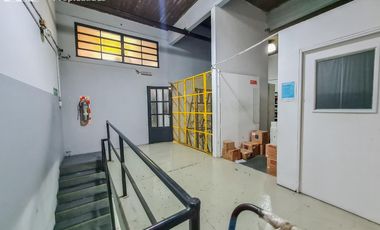 Venta con renta Edificio de oficinas con deposito, ideal laboratorio habilitable ANMAT Martinez