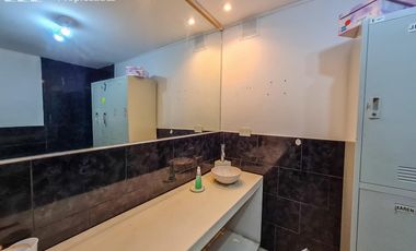 Venta con renta Edificio de oficinas con deposito, ideal laboratorio habilitable ANMAT Martinez