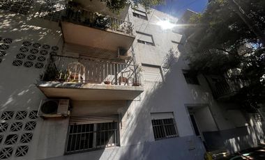 Departamento 2 ambientes en venta en Quilmes