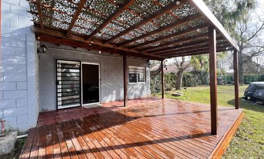 Venta de Casa Quinta de 2 ambientes en Bosques