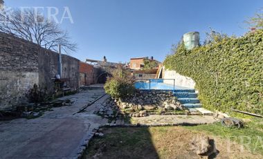 Venta casa 3 ambientes con patio en Villa Dominico