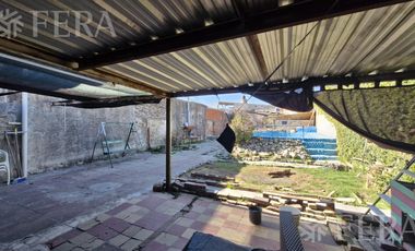 Venta casa 3 ambientes con patio en Villa Dominico