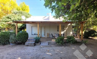 Venta Chacra  con Residencia y Galpón 3,5 has Allen. R Negro