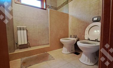 VENTA CASA 3 DORM, FONDO CAMPO GOLF-ARROYITO COUNTRY CLUB