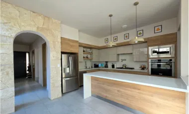 Casa en venta en Nogalar del Campestre, Saltillo, Coahuila de Zaragoza
