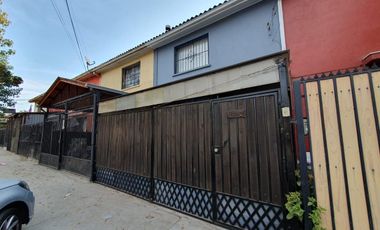 ARRIENDO COMODA CASA 2DORM 2BA EXCELENTE SECTOR MELIPILLA