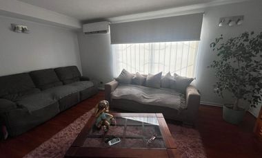 HERMOSA CASA CON EXCELENTE CONECTIVIDAD