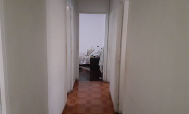 SE VENDE COMODA CASA, BARRIO TRANQUILO