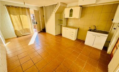 ARRIENDO CASA EN MAURICIO RUGENDAS PLACILLA, VALPARAISO