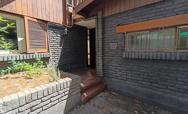 ARRIENDO CASA PARA OFICINA O TALLER COMERCIAL VITACURA