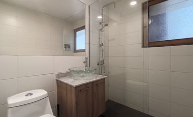 ARRIENDO CASA PARA OFICINA O TALLER COMERCIAL VITACURA