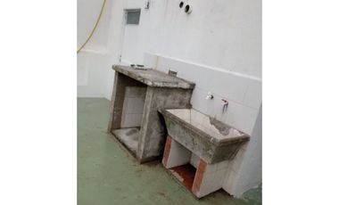 Alquilo casa de dos plantas en Paso del Rey centro