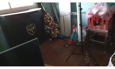 Vendo en Merlo Norte departamento con entrada de auto