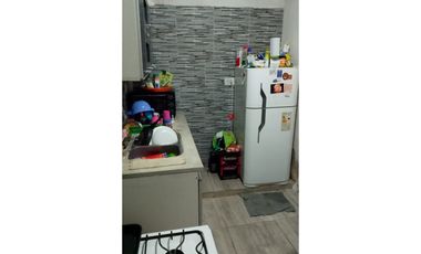 Vendo en Merlo Norte departamento con entrada de auto