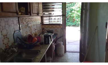 Chalet a reciclar en Paso del Rey bien ubicado