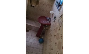 Chalet a reciclar en Paso del Rey bien ubicado