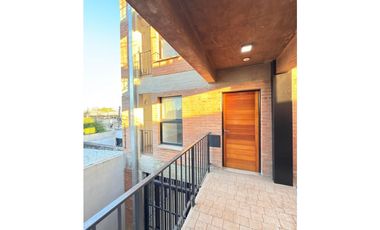 Monoambientes En Alquiler, Av Urquiza 1330