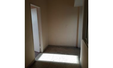 Alquilo Departemento en Paso del Rey centro