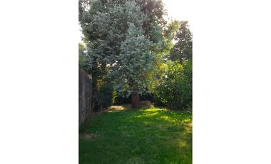 Vendo casa en Paso del Rey sobre amplio lote