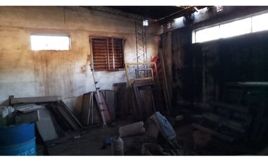 GALPON EN VENTA PASO DEL REY NORTE