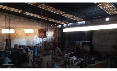 GALPON EN VENTA PASO DEL REY NORTE