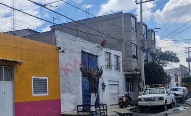 VENTA BODEGA COMERCIAL, SE VENDE COMO TERRENO 560 m2 CON USO DE SUELO, EN GRANJAS GPE, ECATEPEC DE MORELOS, EDO DE MEX.