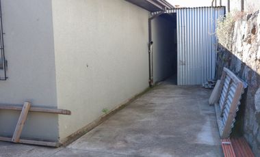 Casa en arriendo c/ estacionamiento en Lomas de San Andrés