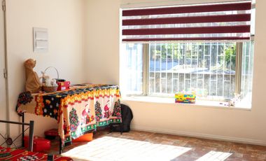 Casa en arriendo c/ estacionamiento en Lomas de San Andrés