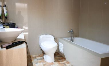 Casa en arriendo c/ estacionamiento en Lomas de San Andrés