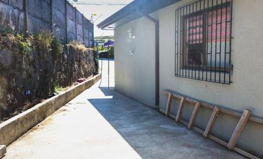 Casa en arriendo c/ estacionamiento en Lomas de San Andrés