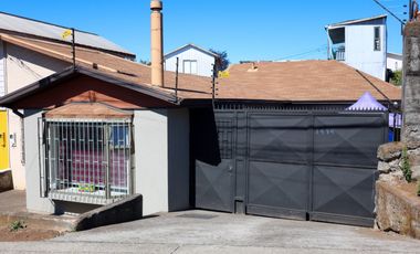 Casa en arriendo c/ estacionamiento en Lomas de San Andrés